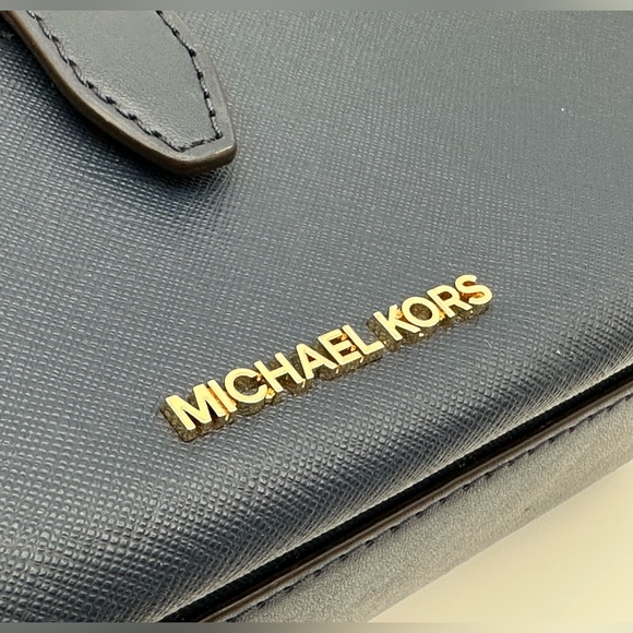 Michael Kors Navy Jet Set Medium Double Zip Phone Crossbody  Bag - Picture 12 of 15